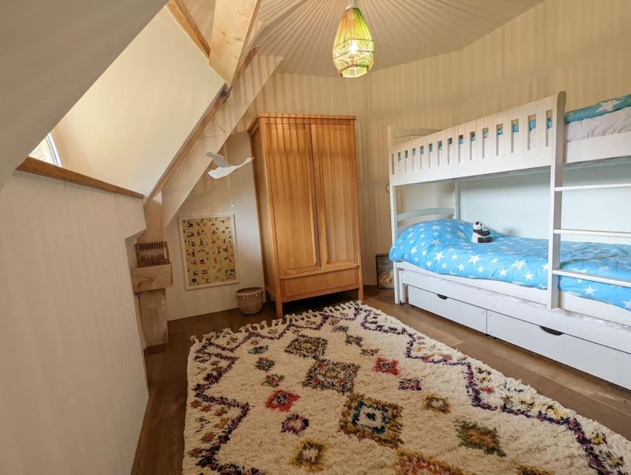 Maison Typique Bretonne Avec Toit De Chaume Camors Екстер'єр фото